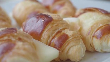 Pastanede sergilenen kremalı güzellikle dolu lezzetli börekler..