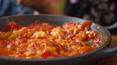  Geleneksel Türk erkeklerini seven kişi ,