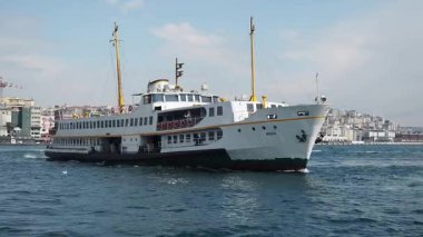 İstanbul sularında yüzen tarihi bir feribotun keyfini çıkarın..