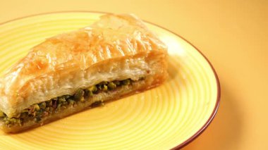 Tabakta lezzetli bir Türk buklavası ,