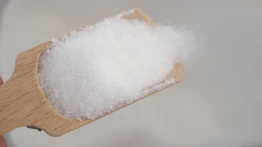 Gevşemek ve güzelleşmek için Epsom tuzu kullanmayı keşfet.