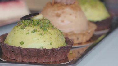 Eşsiz aromalar ve dokular içeren çeşitli enfes hamur işleri keşfedin..