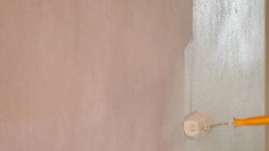 Yeni bir görünüm için iç duvarları boyamak için etkili teknikler öğrenin..