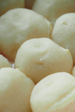 Yumuşak ve tüylü Hint tatlısı.