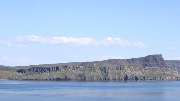 Waterstein Kayalıkları Neist Point Deniz Feneri Yakınlarındaki Skye Adası Nın — Stok fotoğraf