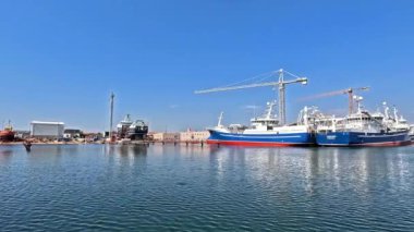 Danimarka 'nın kuzeyinde, liman kenti Skagen' in karşısındaki bir manzara. Kasaba Jutland yarımadasında yer almaktadır..