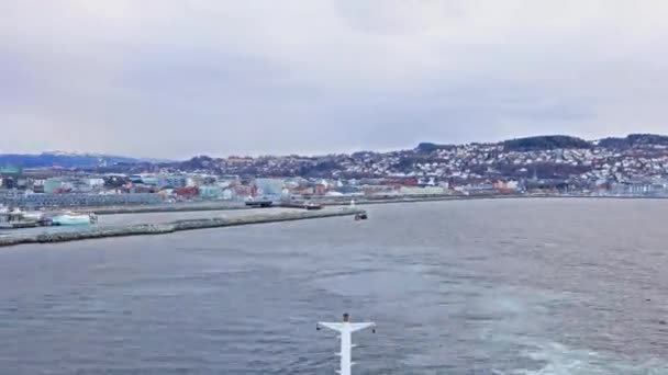 Uma Gravação Lapso Tempo Tirada Navio Quando Parte Trondheim Trondheim — Vídeo de Stock