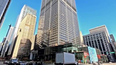 Willis Kulesi manzarası. 1973 'te açıldığında gökdelenin adı Sears Tower idi ve o zamanlar dünyanın en yüksek binasıydı..