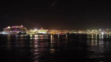 Las Palmas de Gran Canaria, İspanya 'dan ayrılan bir gemiden alınan hızlandırılmış kayıt. Las Palmas, Gran Canaria 'nın başkentidir..