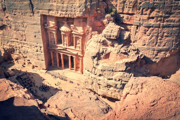 Top View Tourist Temple Mausoleum Khazneh Ancient City Petra Jordan — стокове фото