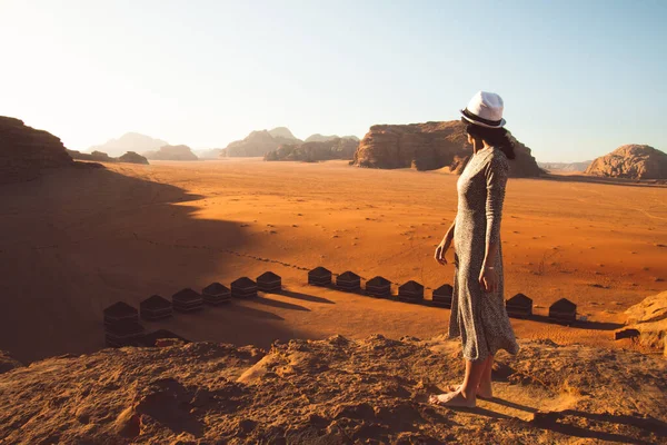Насолоджуйтесь Святковими Канікулами Ваді Ром Панорамі Бедуїнському Кемпінгу Популярна Пустеля — стокове фото