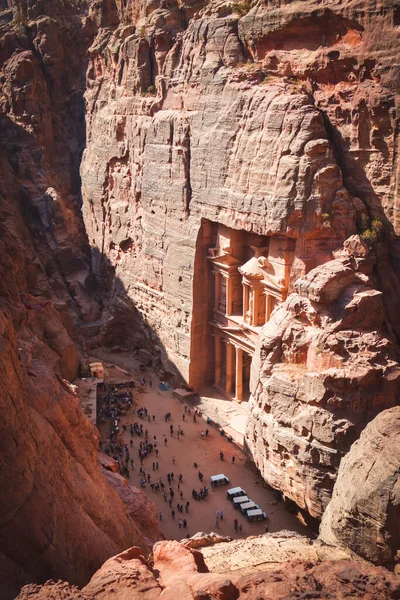 Top View Turist Tempel Mausoleum Khazneh Den Antika Staden Petra — Stockfoto