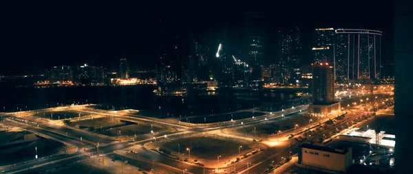 Panorámás Kilátás Marina Magasságból Épület Part Város Felhőkarcolók Éjjel Bérelt — Stock Fotó