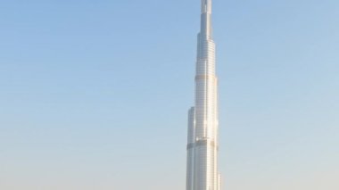 Dubai - muhteşem şehir merkezi gökdelenleri otel penceresinden lüks gökdelenler, Birleşik Arap Emirlikleri