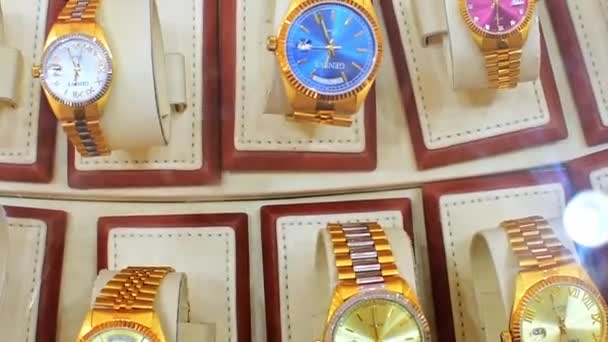 Dubai Emiratos Árabes Unidos Octubre 2022 Relojes Únicos Marca Golden — Vídeos de Stock