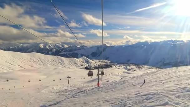 Hyperlapse Tourist Passenger Pov Chair Lift Operate Skiers Slope Fast — Vídeo de Stock