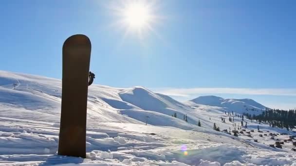 Black Base Snowboard Snow White Mountains Background Concept New Ski — Stockvideo