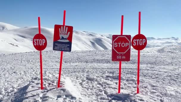 Avalanche Sign Post Goderdzi Winter Resort Georgia Caucasus Mountains — Vídeos de Stock