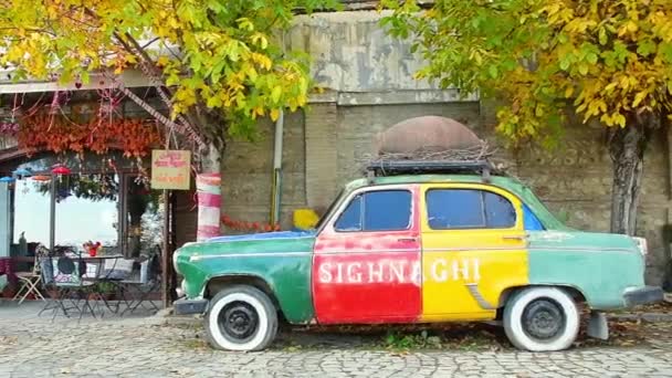 15Th October 2022 Old Retro Car Sighnaghi Town Name Written — Αρχείο Βίντεο