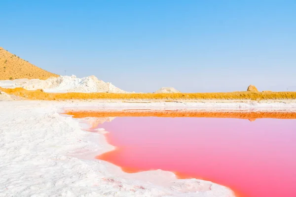 Maharlu Roze Zoutmeer Zonnig Warm Dagbezoek Shiraz Iran — Stockfoto