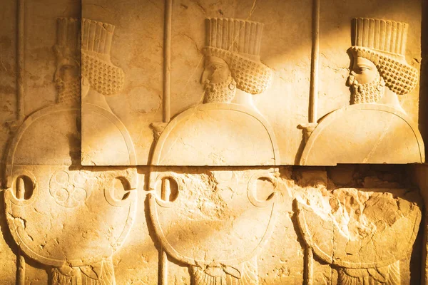 Персеполіс Іран Юна 2022 Різьблені Камені Солдатами Славному Археологічному Місці — стокове фото