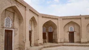 Khiva, Özbekistan - 15 Eylül 2023: Itchan Kala.Khiva eski şehir manzarası. Unesco Dünya Mirası Bölgesi