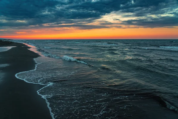 Prázdná Pláž Západu Slunce — Stock fotografie