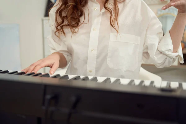 Cropped Photo Professional Female Composer Creating New Musical Composition Synthesizer — Fotografia de Stock