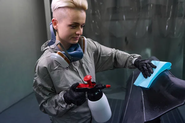 Woman Employee Workwear Respirator Neck Washing Car Body Element Using — Stock Photo, Image