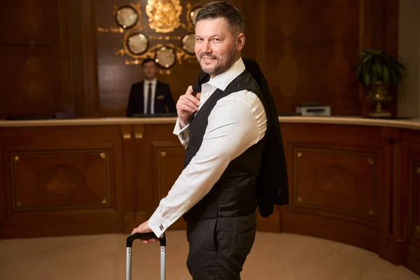Handsome Elegant Man Formal Suit Walking Hotel Lobby Suitcase While — Stock Photo, Image
