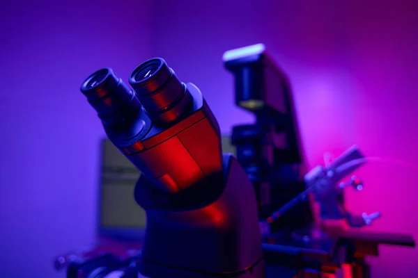 Close View Microscope Micromanipulator Workstation Icsi Intracytoplasmic Sperm Injection Reproductology — Stock Photo, Image
