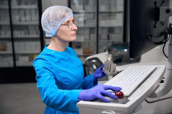 Female Laboratory Assistant Enters Work Data Database Laboratory Has Modern — Stock Photo, Image