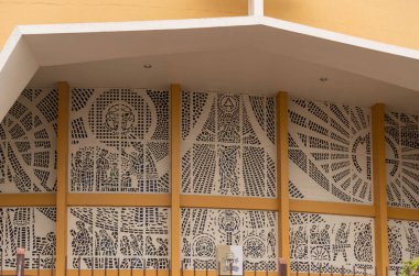 Santa Maria RS Brezilya 'daki Medianeira Bazilikası cephesi. Katolik kilisesi. Hac tapınağı. Dini turizm. Medianeira 'nın leydisine hacca git..