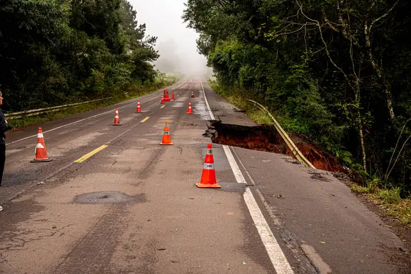 stock image Road closure and signposts. City of Itaara RS Brazil. Taboo location. Intense rains