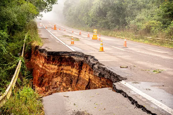 Stock image Road closure and signposts. City of Itaara RS Brazil. Taboo location. Intense rains