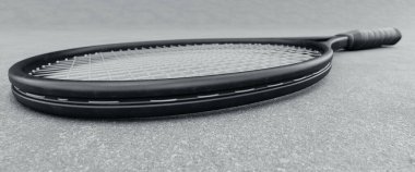 Spor ve sağlıklı yaşam tarzı. Tenis mi? Tenis kortunda tenis raketi tenis konsepti, video, 3D canlandırma animasyonu