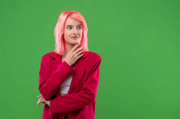 Midja Upp Porträtt Säker Snygg Affärskvinna Med Färgat Hår Och — Stockfoto
