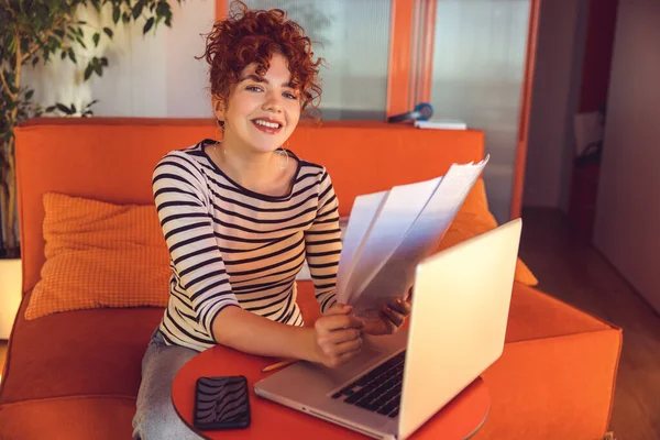 Good Deal Ginger Girl Working Laptop Looking Contented — Stock Photo, Image