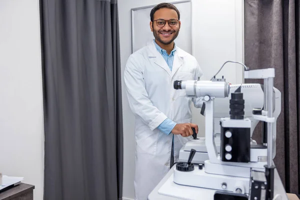 Optometrist Male Eye Doctor His Work Place Feeling Positive — Fotografia de Stock