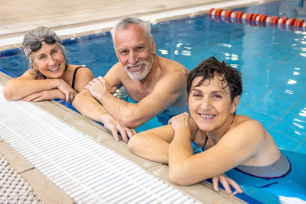 Healthy Lifestyle Group Seniors Swimming Pool Looking Happy Enjoyed — Foto de Stock