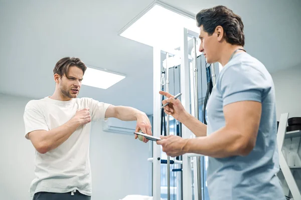 Physical Therapy Male Patient Have Physical Therapy Session Rehabilitation Center — Stock Photo, Image