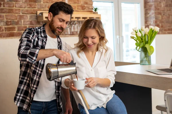 Young Man Serving Coffee His Girlfriend Having Breakfast Kitchenn Home — Stock Photo, Image
