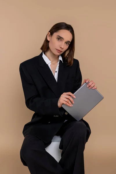 Businessfrau Junge Süße Geschäftsfrau Mit Tablet Der Hand — Stockfoto