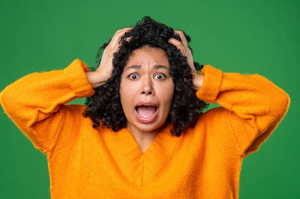 Estrés Mujer Cabello Oscuro Naranja Mirando Estresado Sorprendido — Foto de Stock