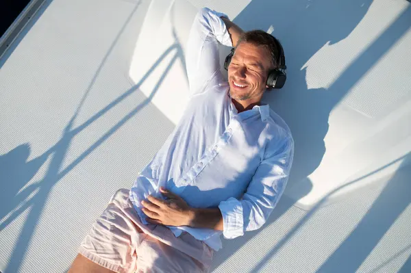 Happy Relaxed Smiling Man Headphones Sailing Yacht Looking Relaxed — Stock Photo, Image