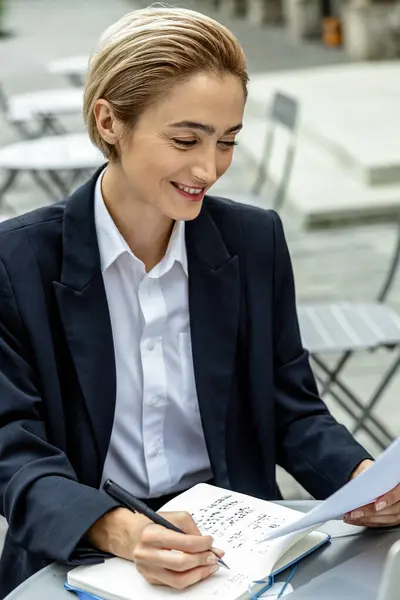 Working Day Young Blonde Manager Making Notes Looking Concentrated — Stock Photo, Image