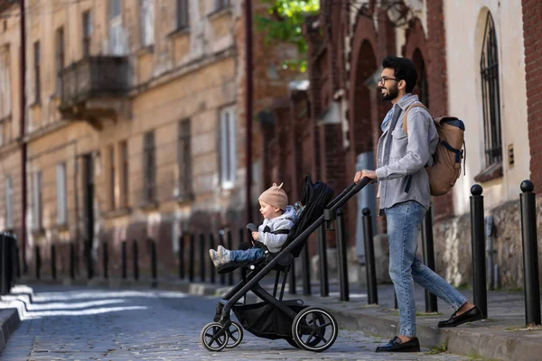 Dad Dark Haired Tall Man Baby Carriage City Street — Stock Photo, Image