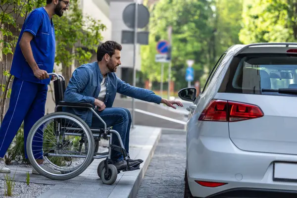 Vehicle Disabled Man Man Wheelchair Getting Car — Stock Photo, Image