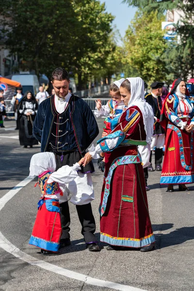 Nuoro Sardinia Italy August 2023 Parade Traditional Costumes Sardinia Occasion — Stock Photo, Image