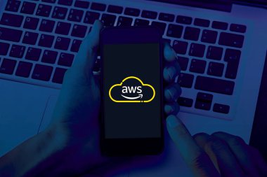Amazon Web Hizmetleri (AWS) Amazon tarafından sunulan kapsamlı ve yaygın olarak kabul edilen bir bulut platformudur.